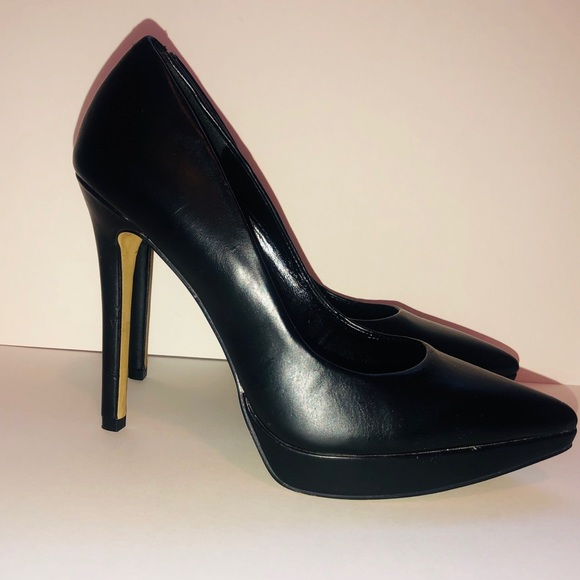 Jessica Simpson Shoes - Jessica Simpson Closed Point Toe Platform Pump